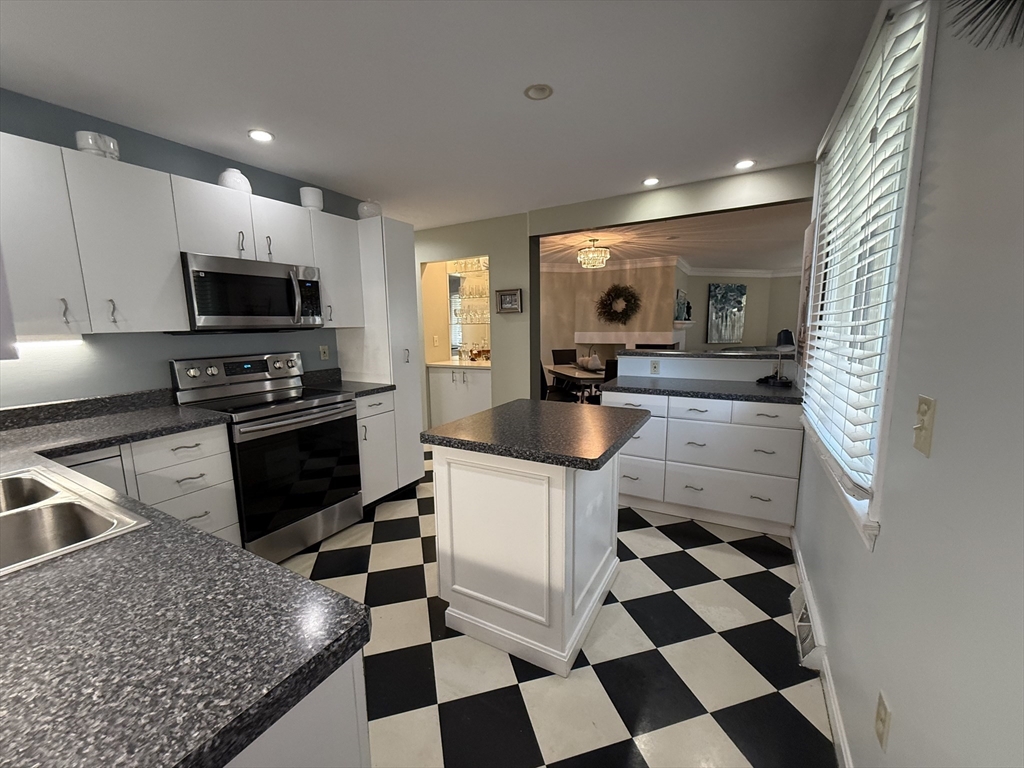 1 Baldwin Ln # 1