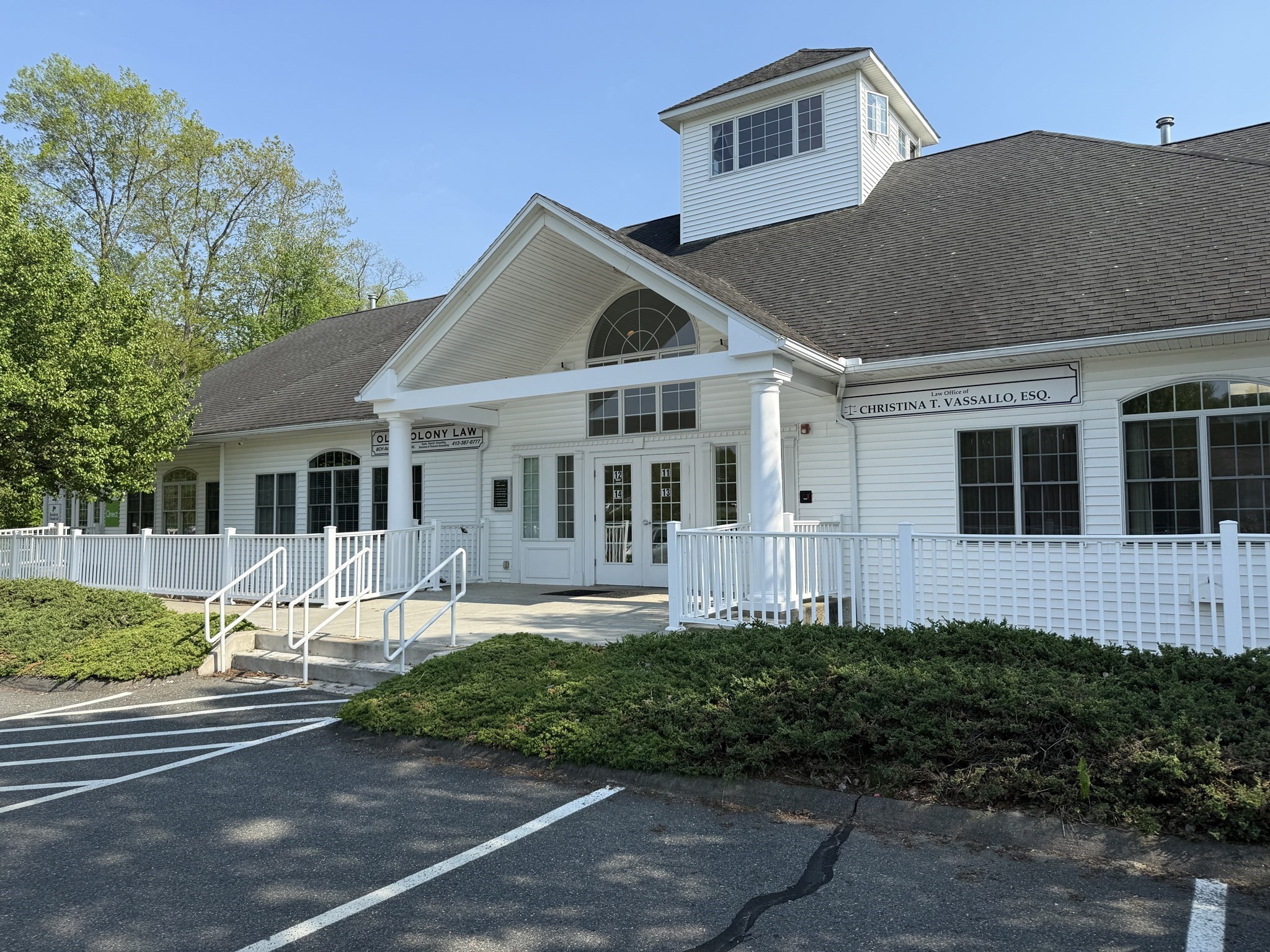 245 Russell St