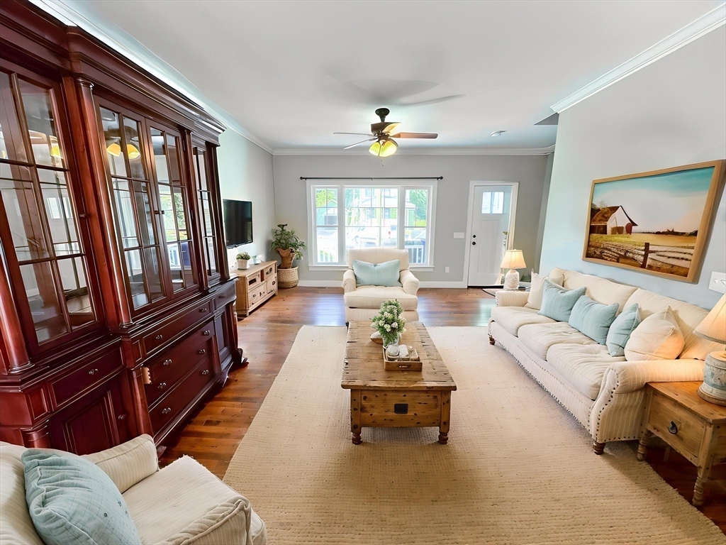 36 Landy Ave