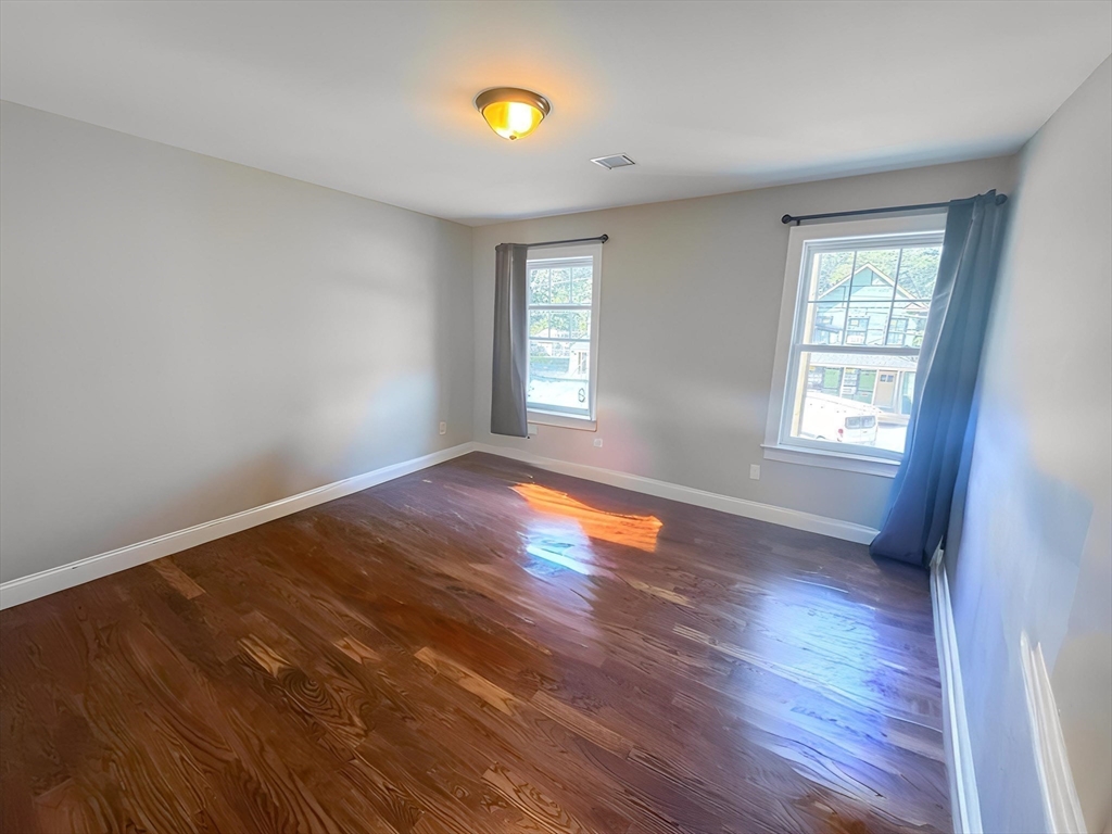 36 Landy Ave