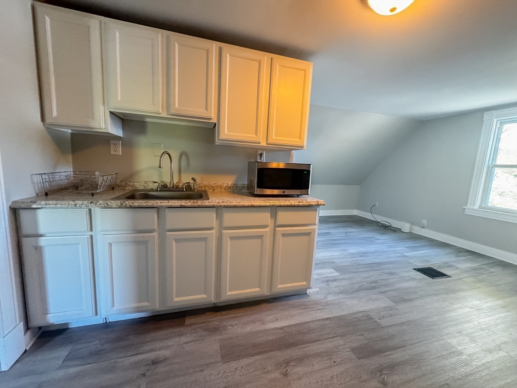 3-5 Noel St, Springfield