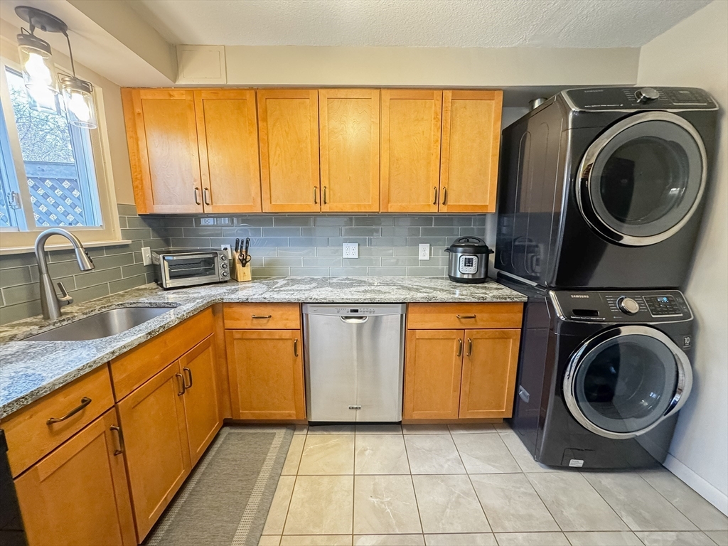 252 West St # 3