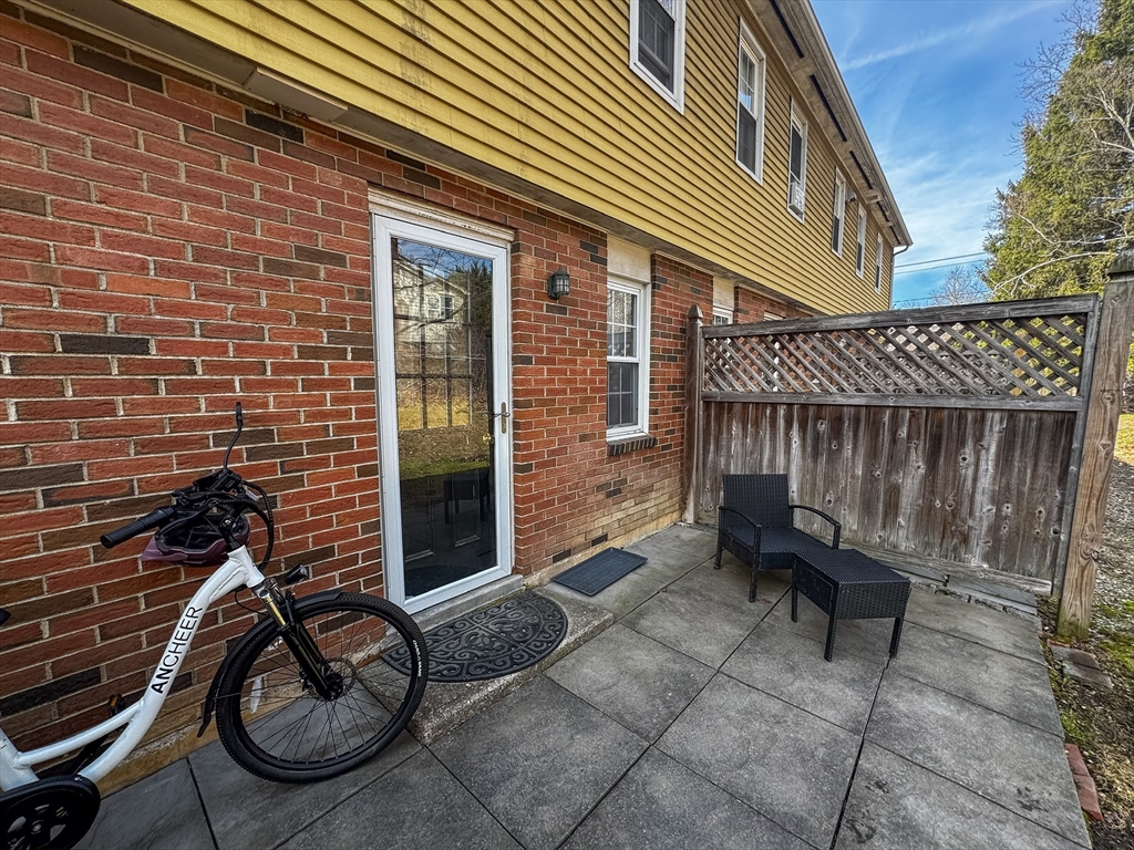 252 West St # 3