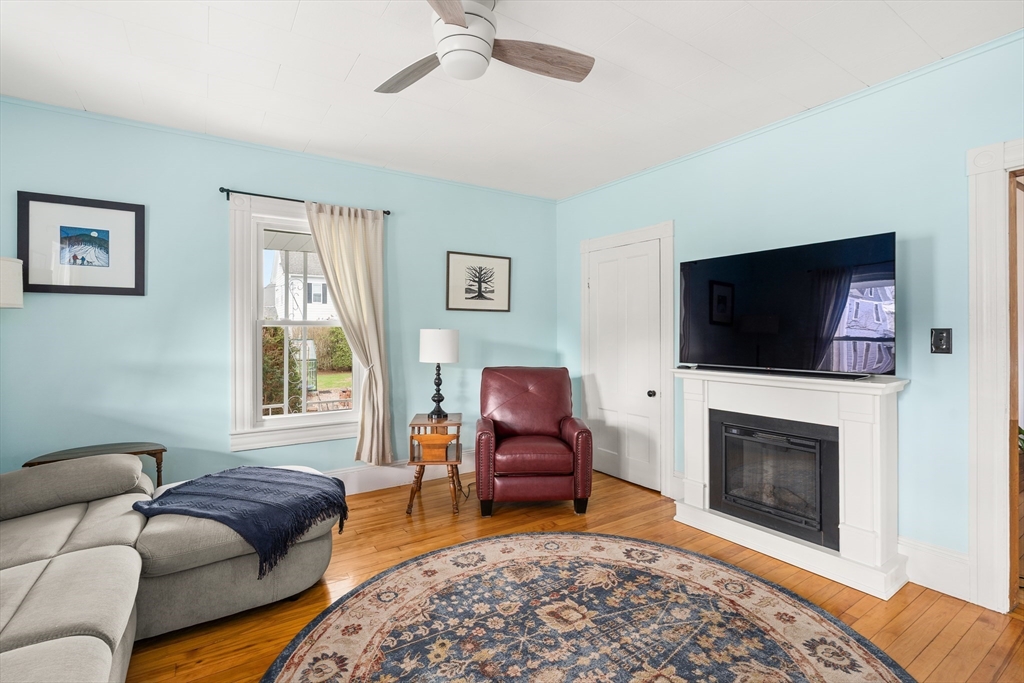 89 Garfield Ave