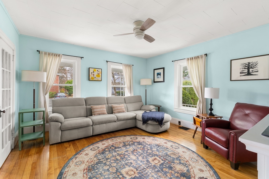 89 Garfield Ave