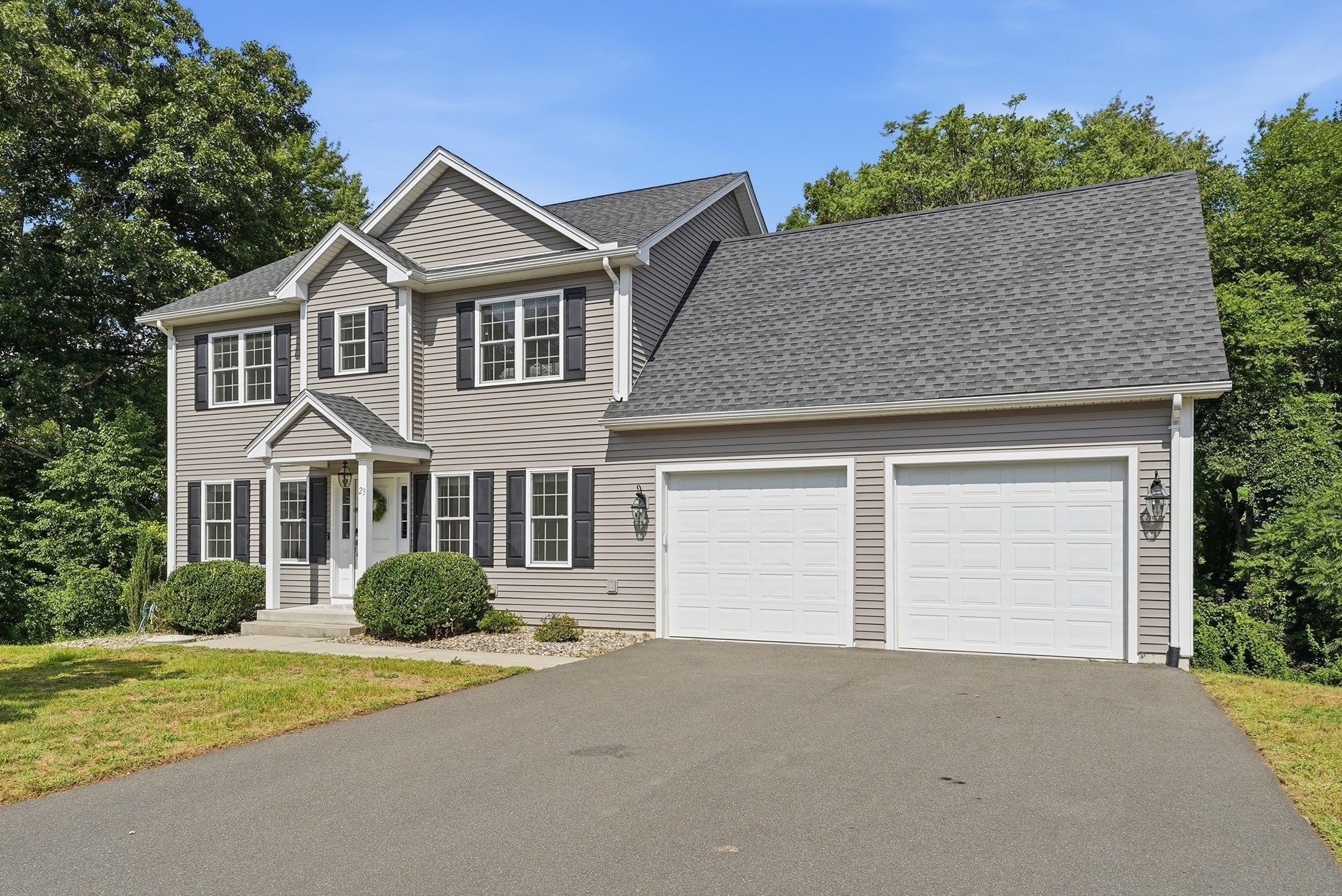 23 Ralph Cir