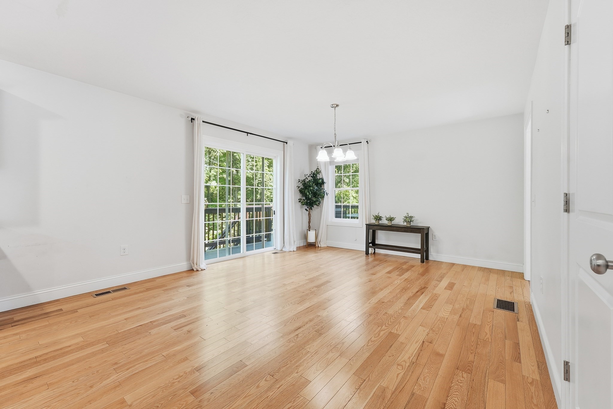 23 Ralph Cir