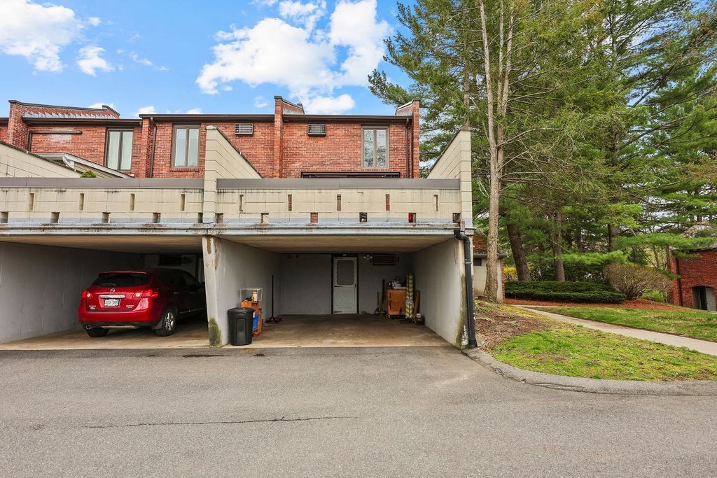 8 Sutton Ct # 8