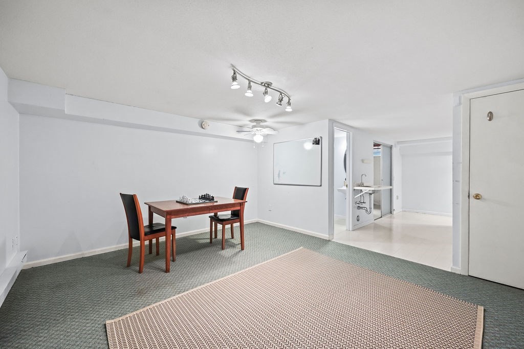 8 Sutton Ct # 8