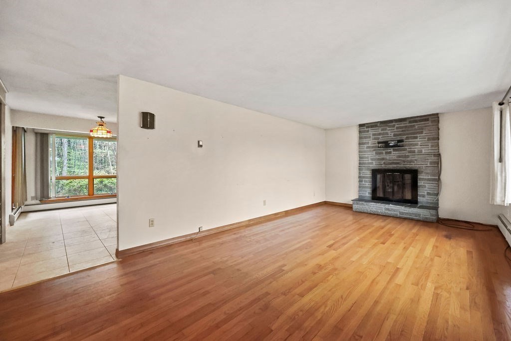27 Lyman St