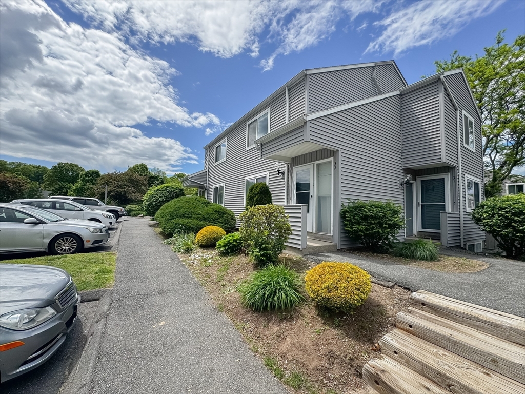 32 Autumn Ln # 32