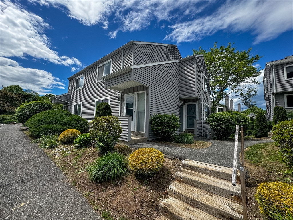 32 Autumn Ln # 32