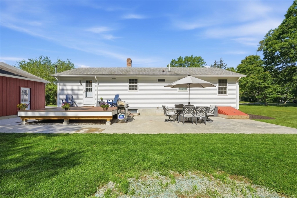 43 Long Plain Rd