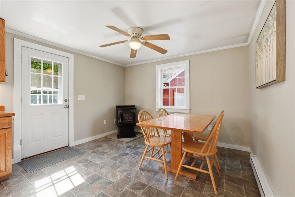 43 Long Plain Rd