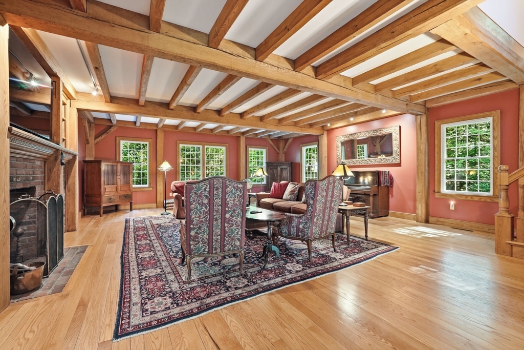 36 Laurel Hill Dr