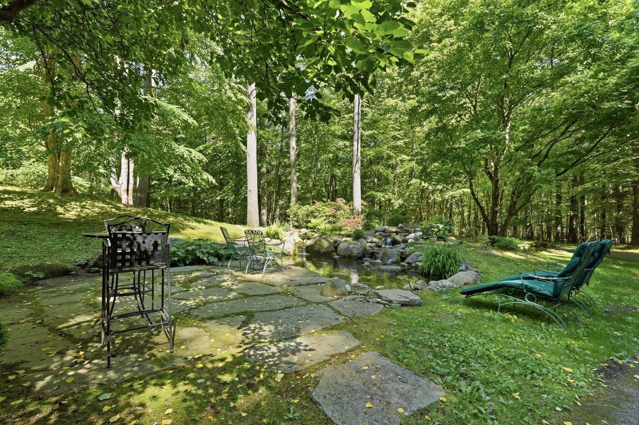36 Laurel Hill Dr