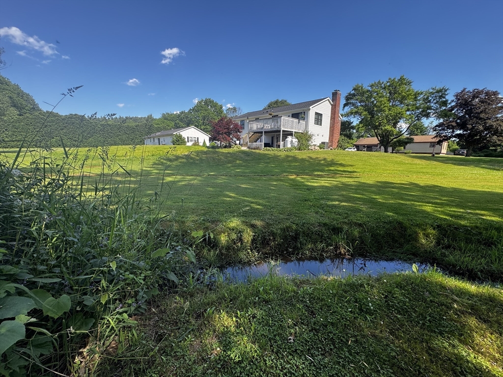 17 Captain Lathrop Dr