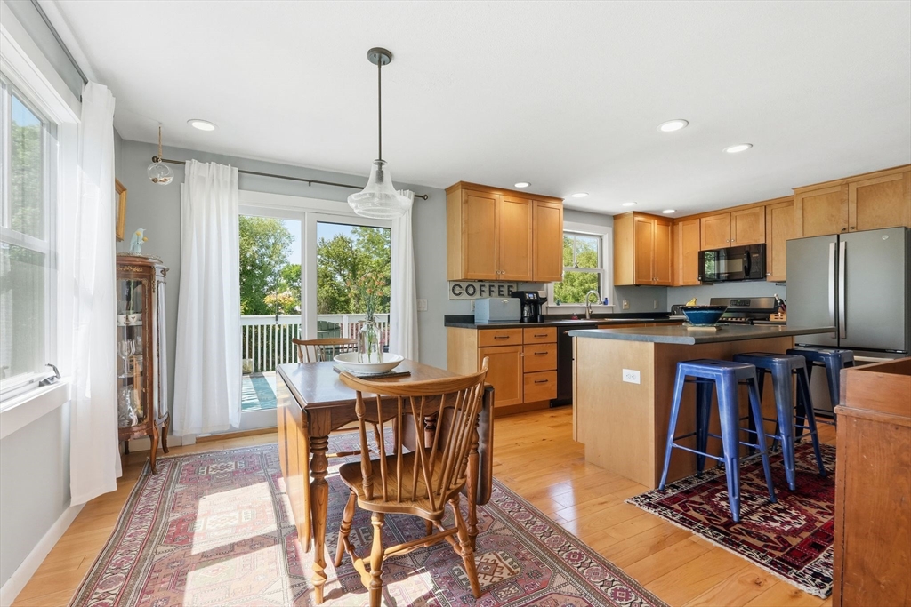 17 Captain Lathrop Dr