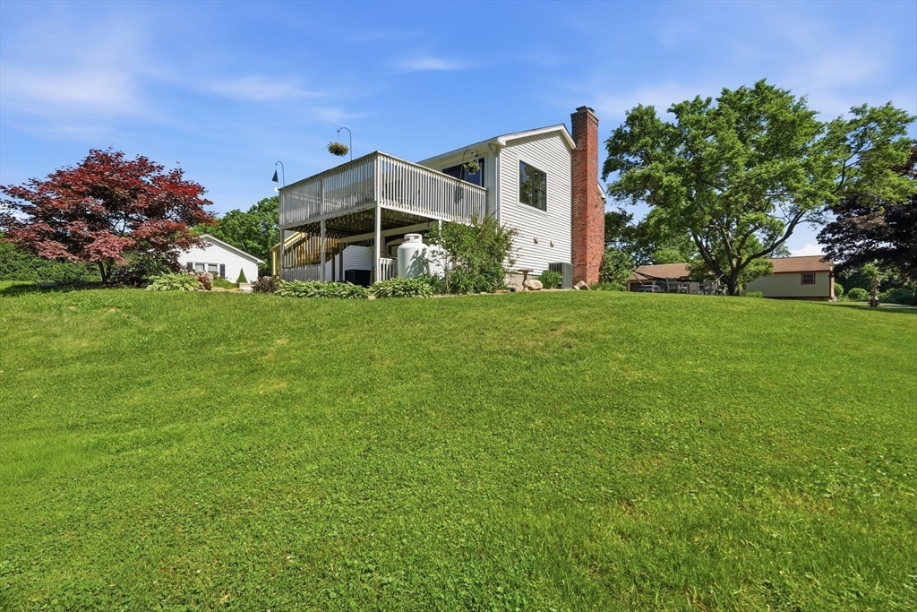 17 Captain Lathrop Dr
