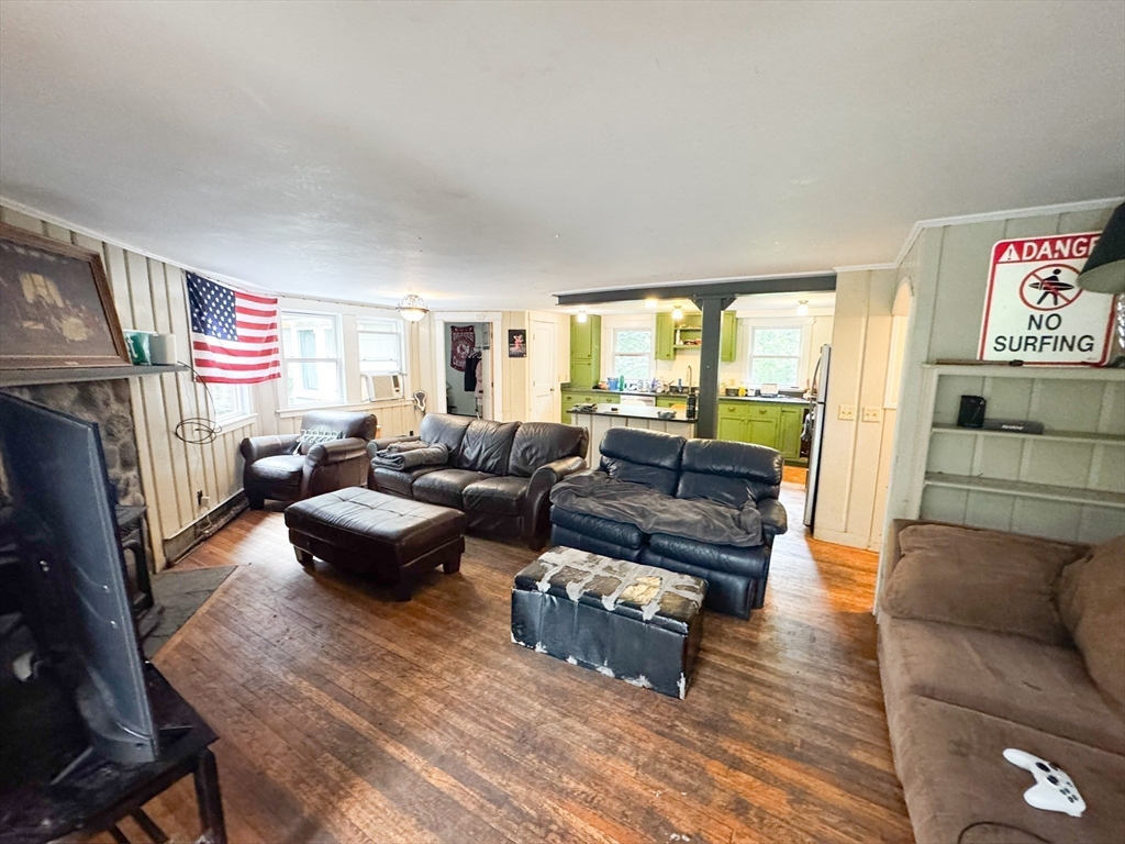 138 Sunset Ave