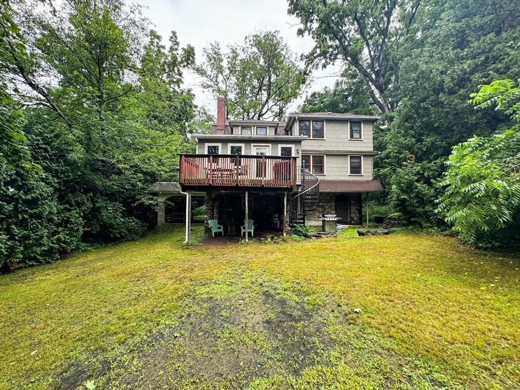 138 Sunset Ave
