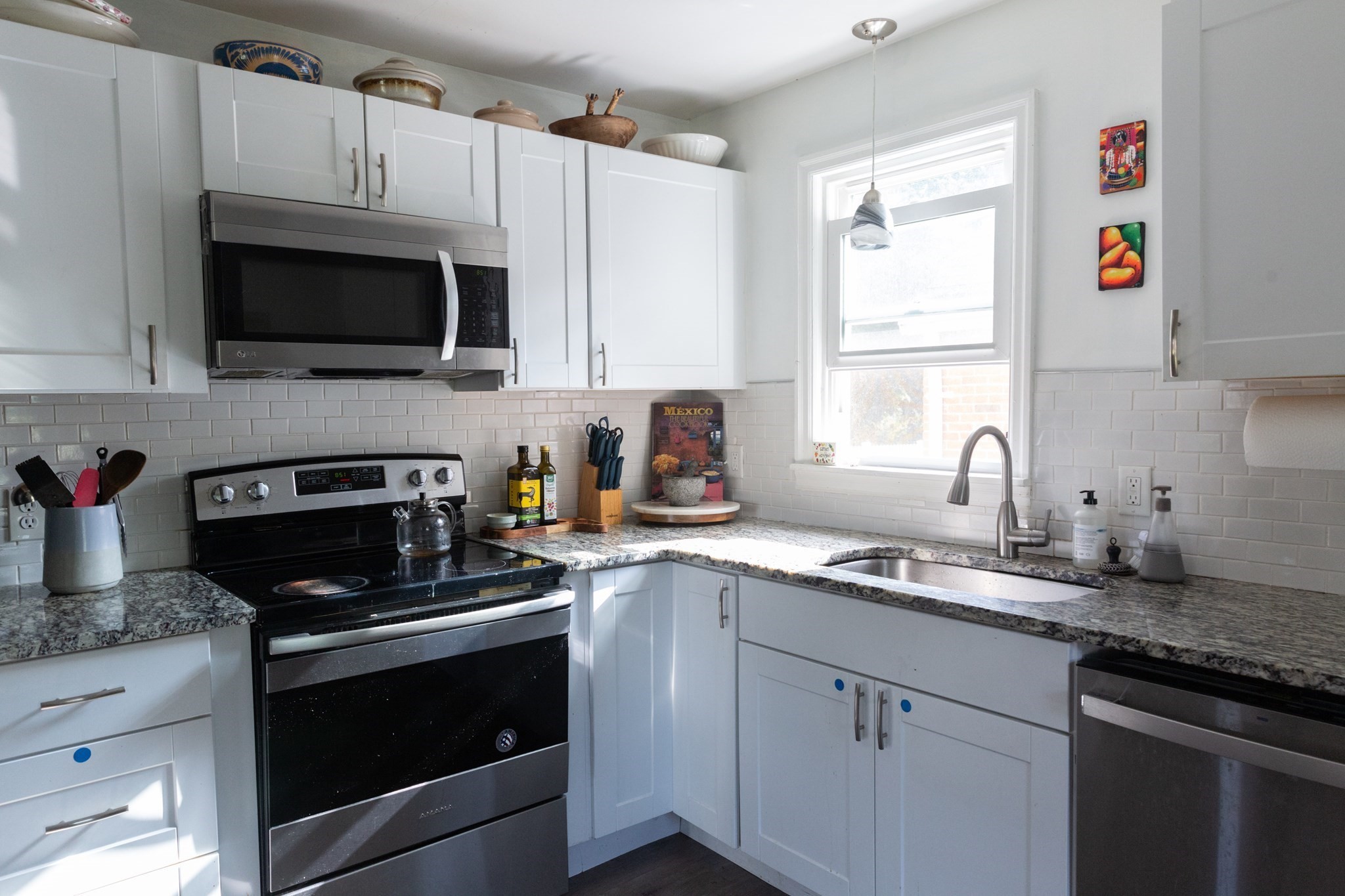 8 Marcel St