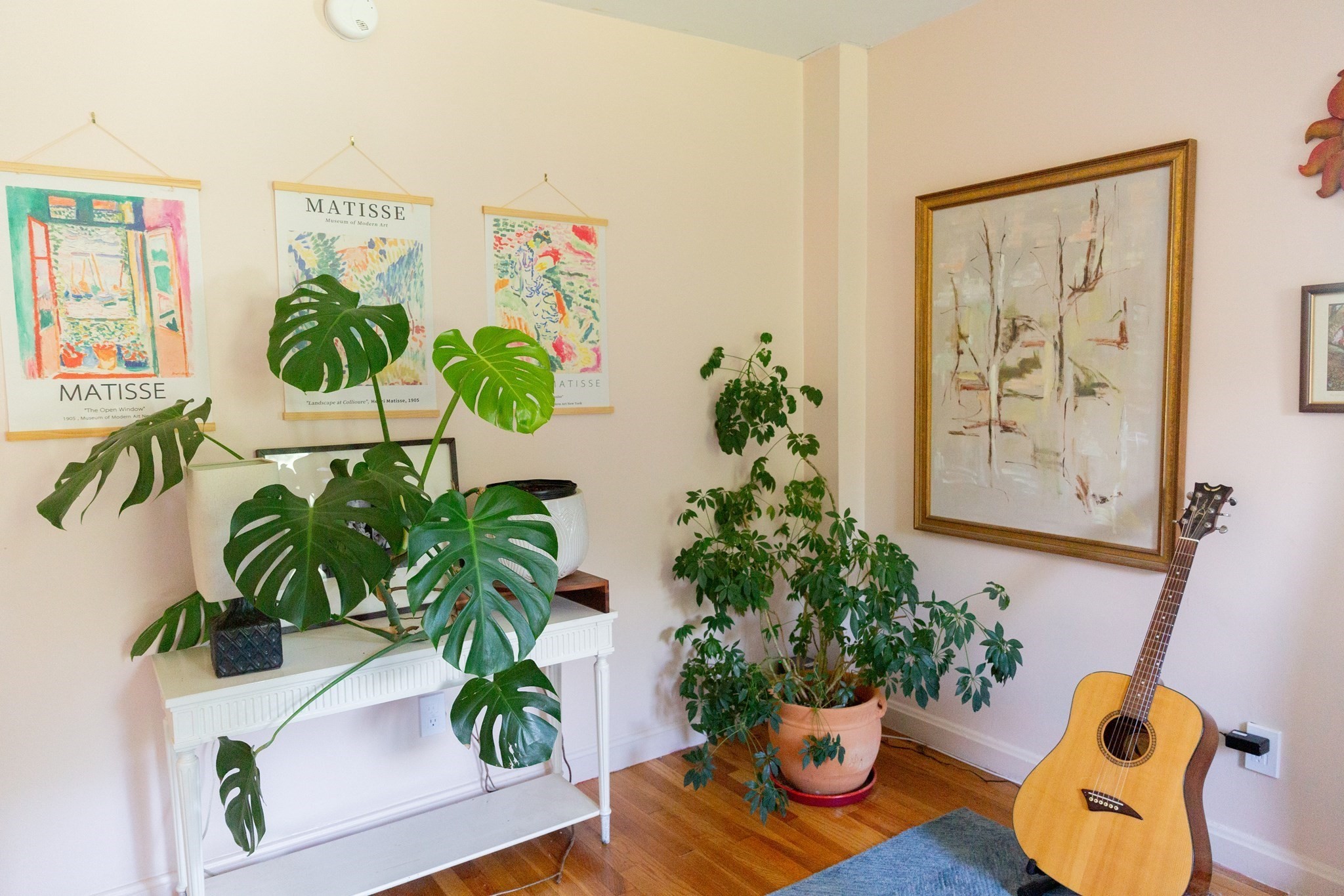 8 Marcel St