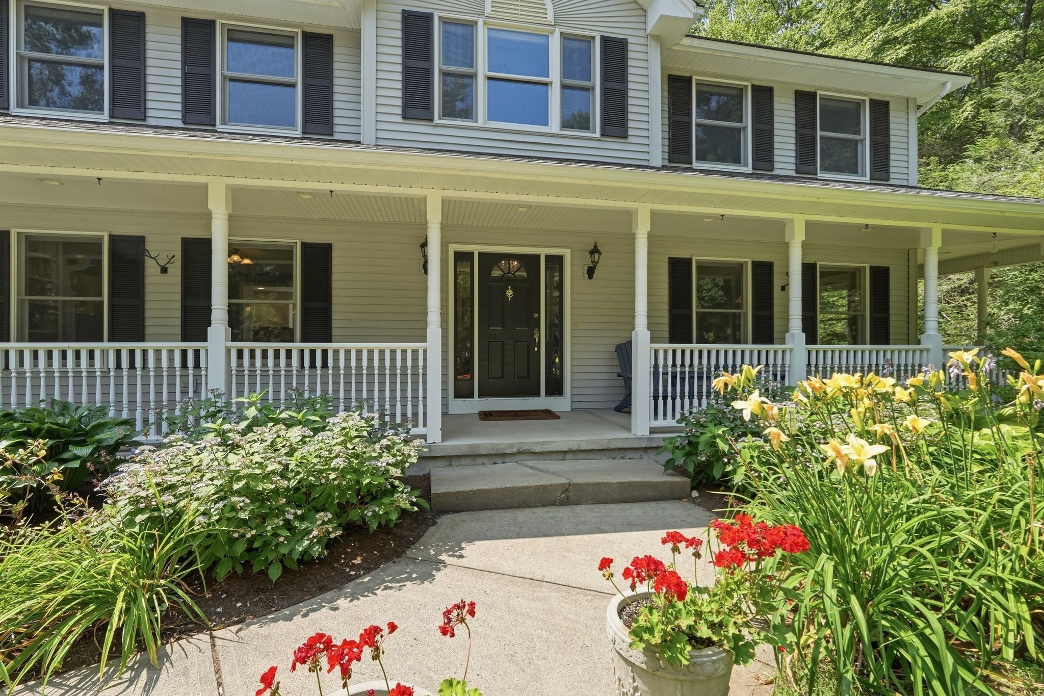 46 Laurel Hill Rd