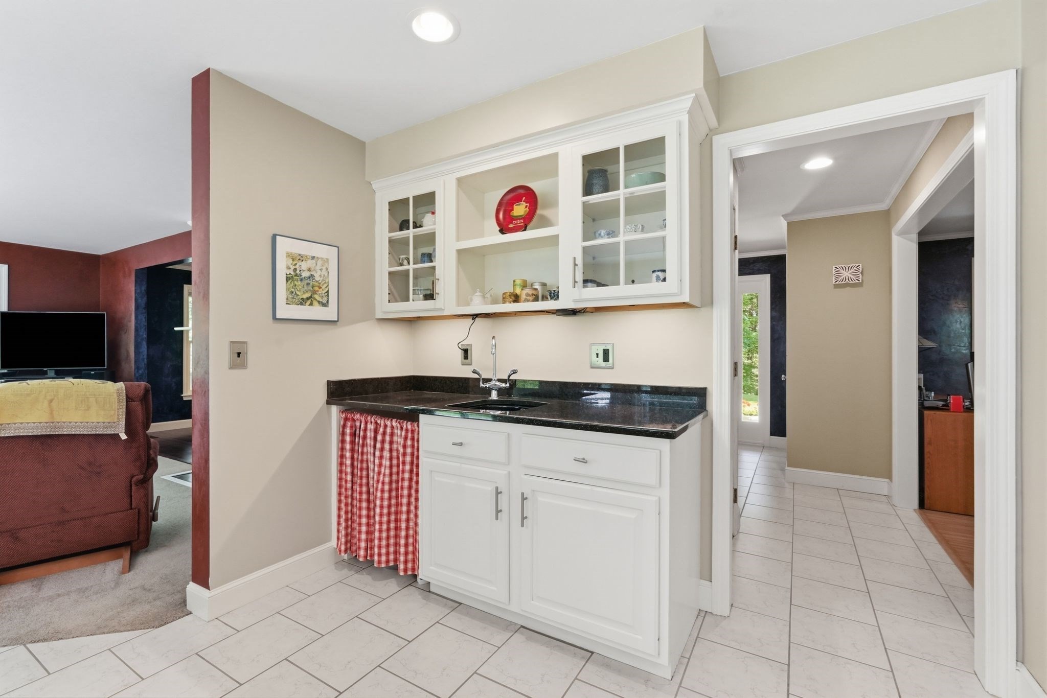 46 Laurel Hill Rd