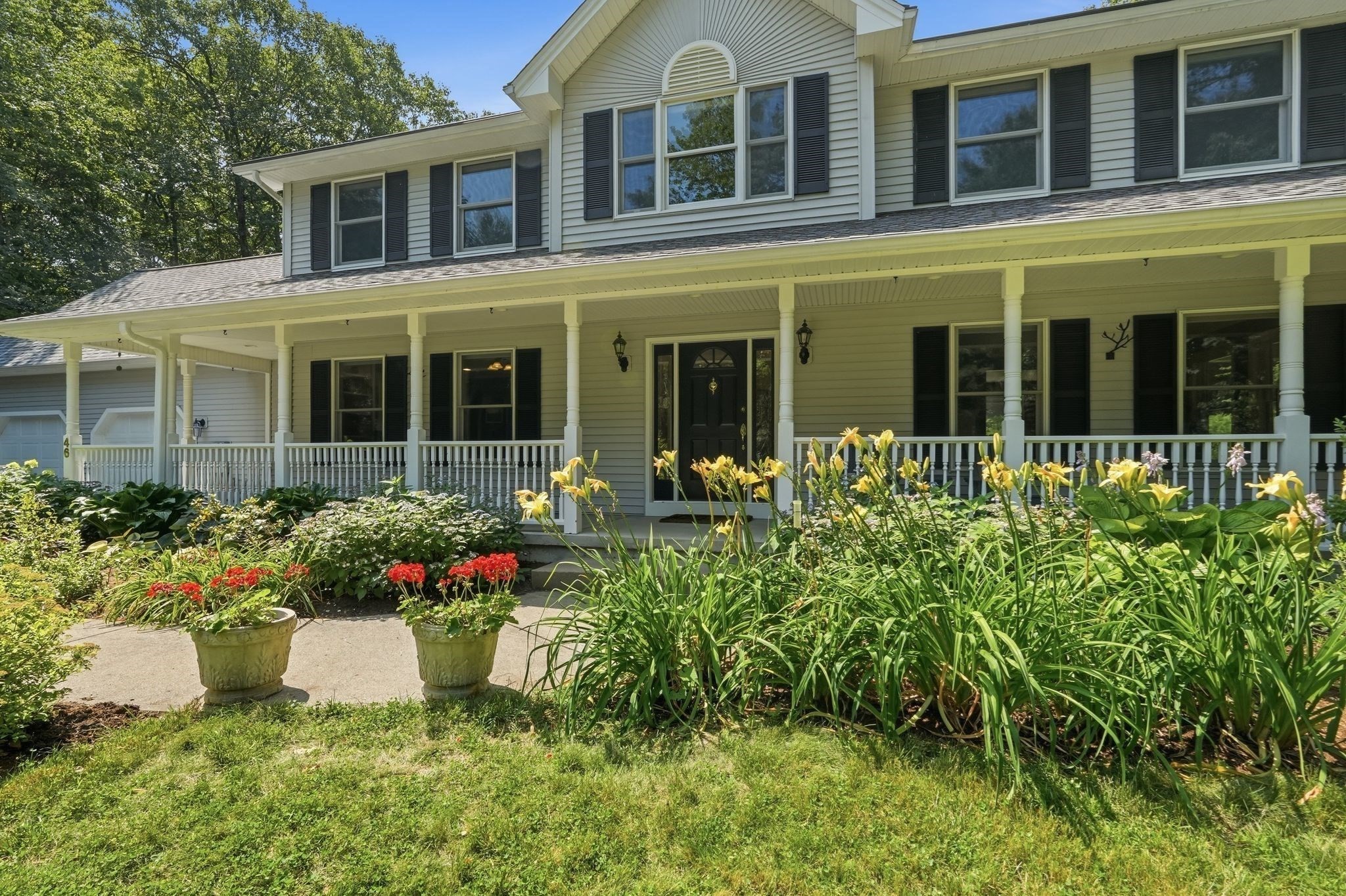 46 Laurel Hill Rd