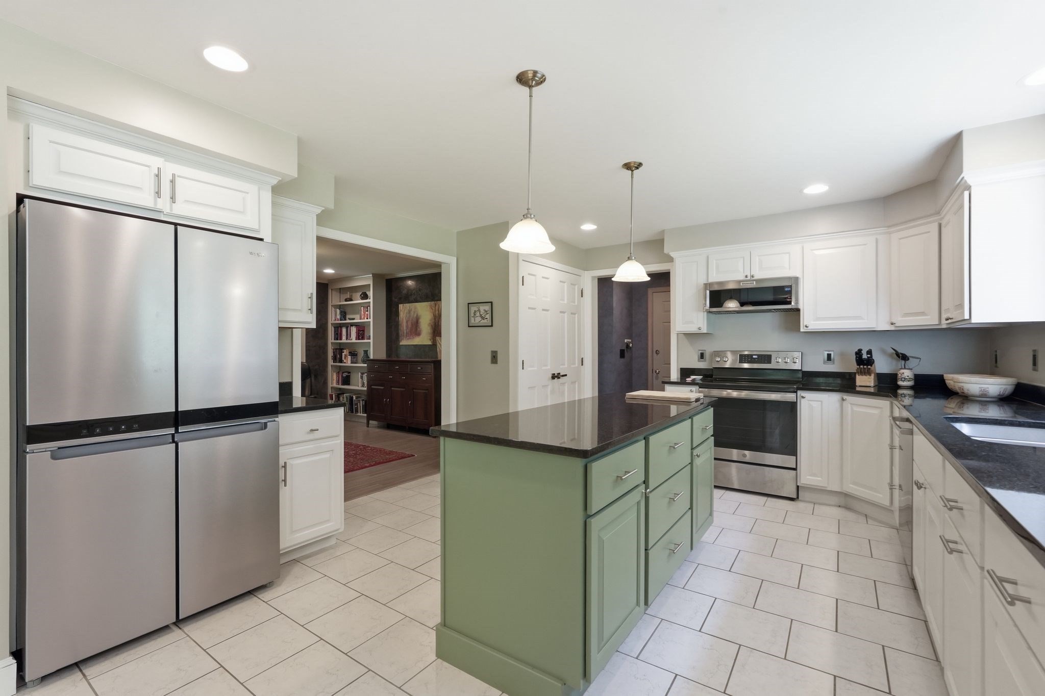 46 Laurel Hill Rd