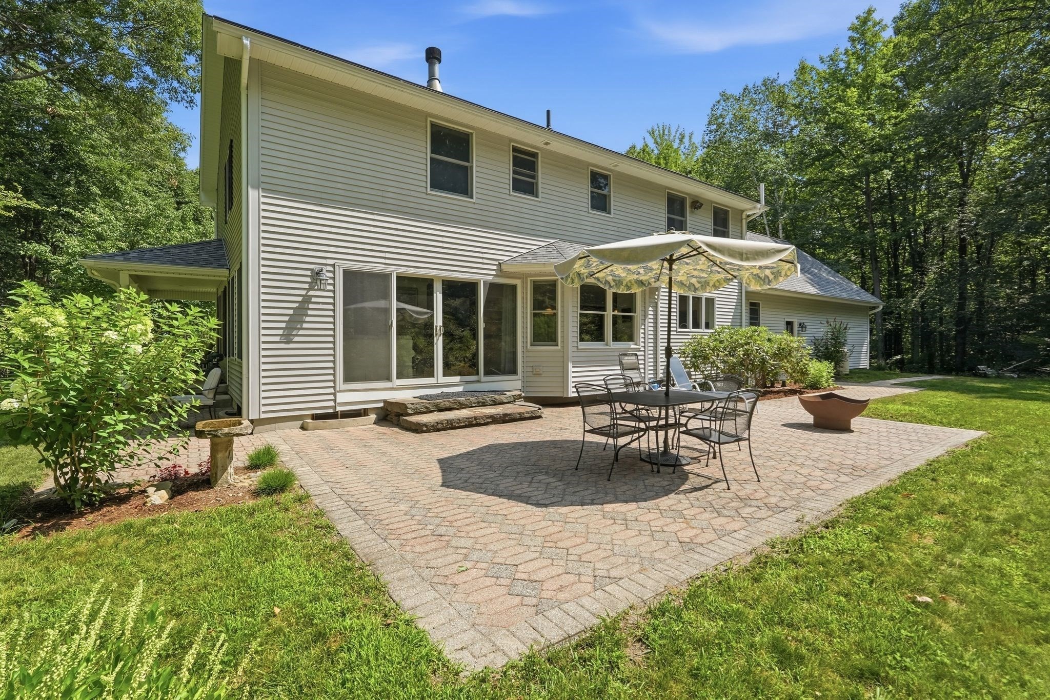 46 Laurel Hill Rd