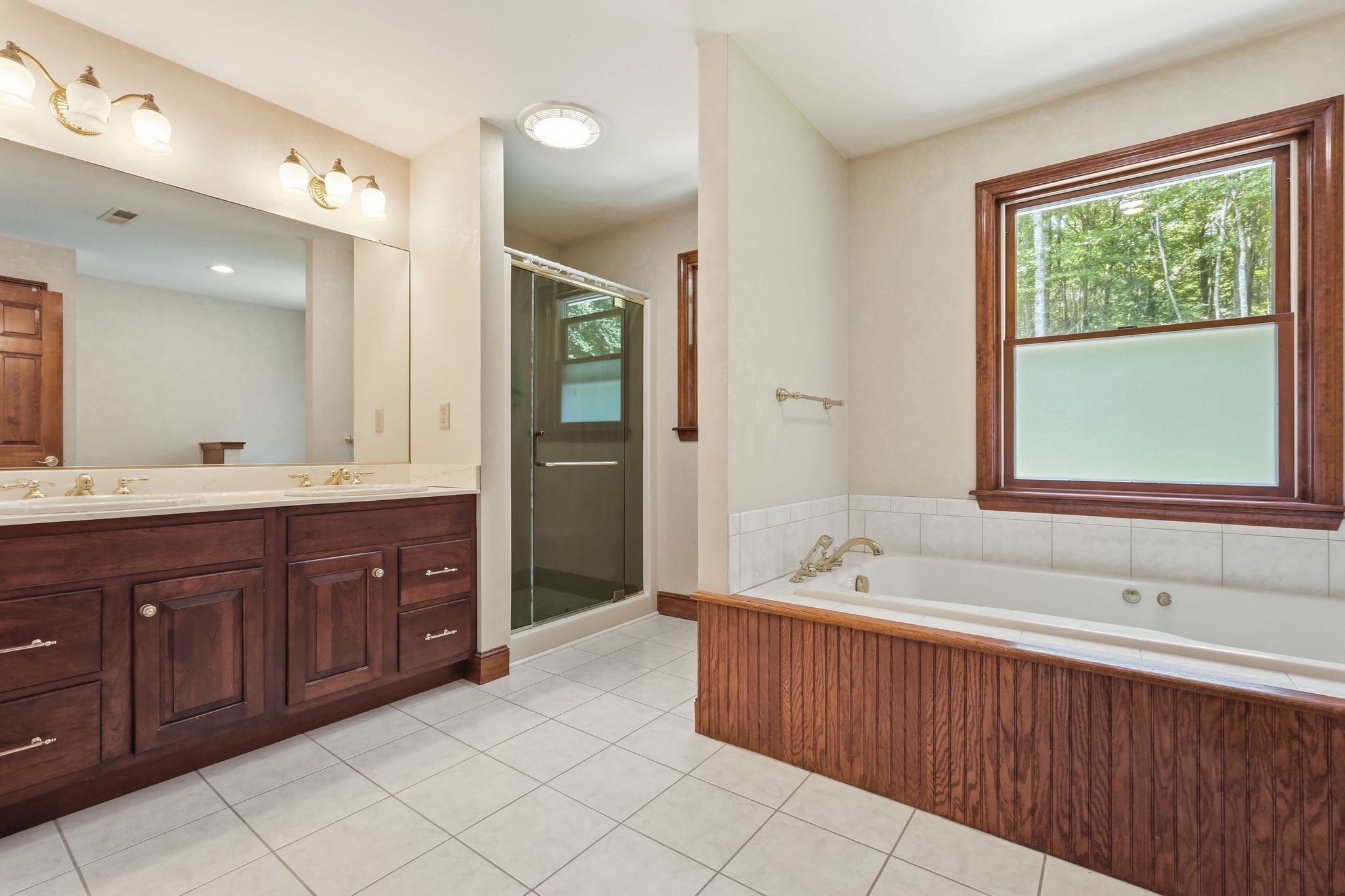 46 Laurel Hill Rd
