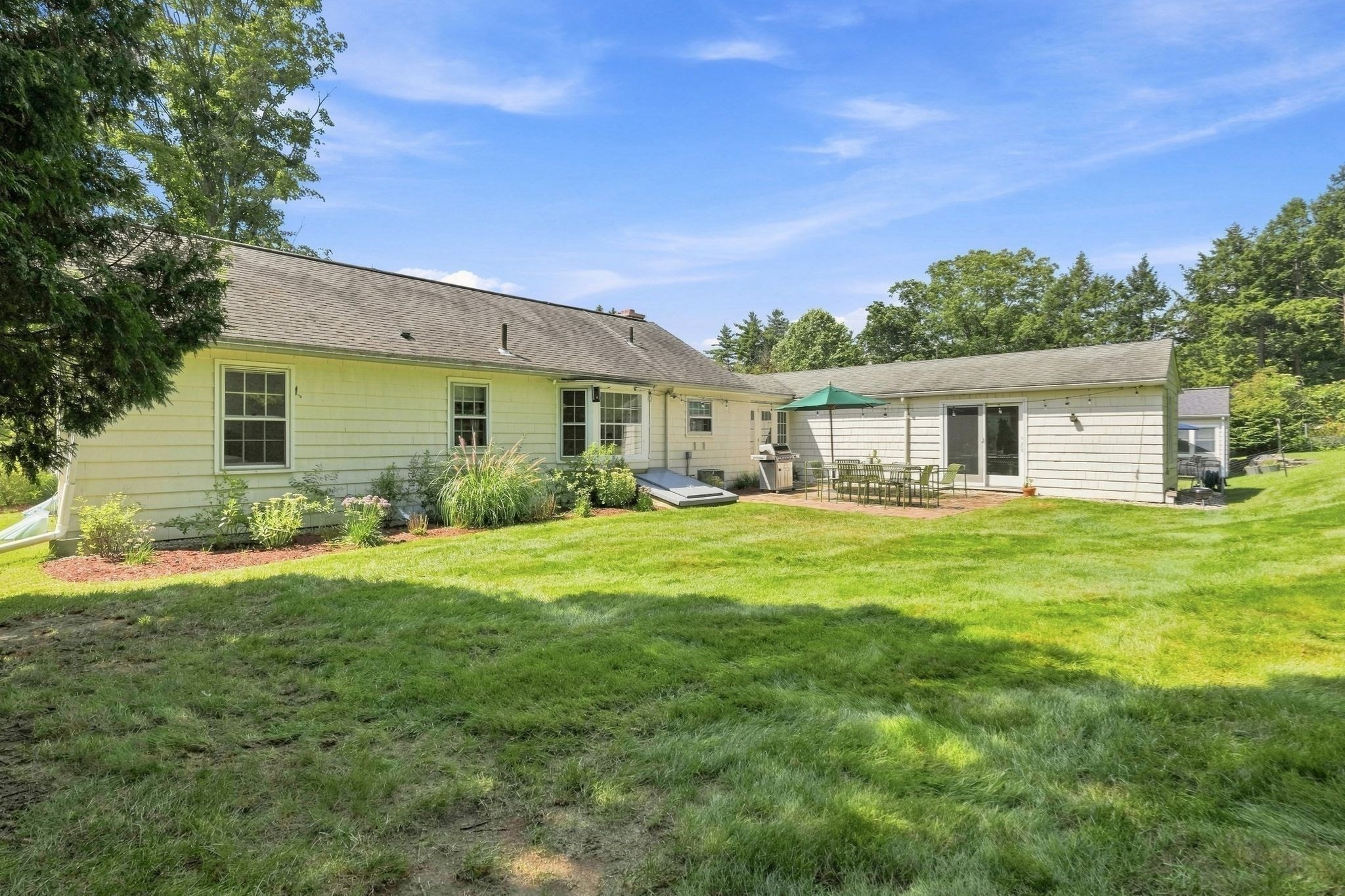 52 Blue Hills Rd