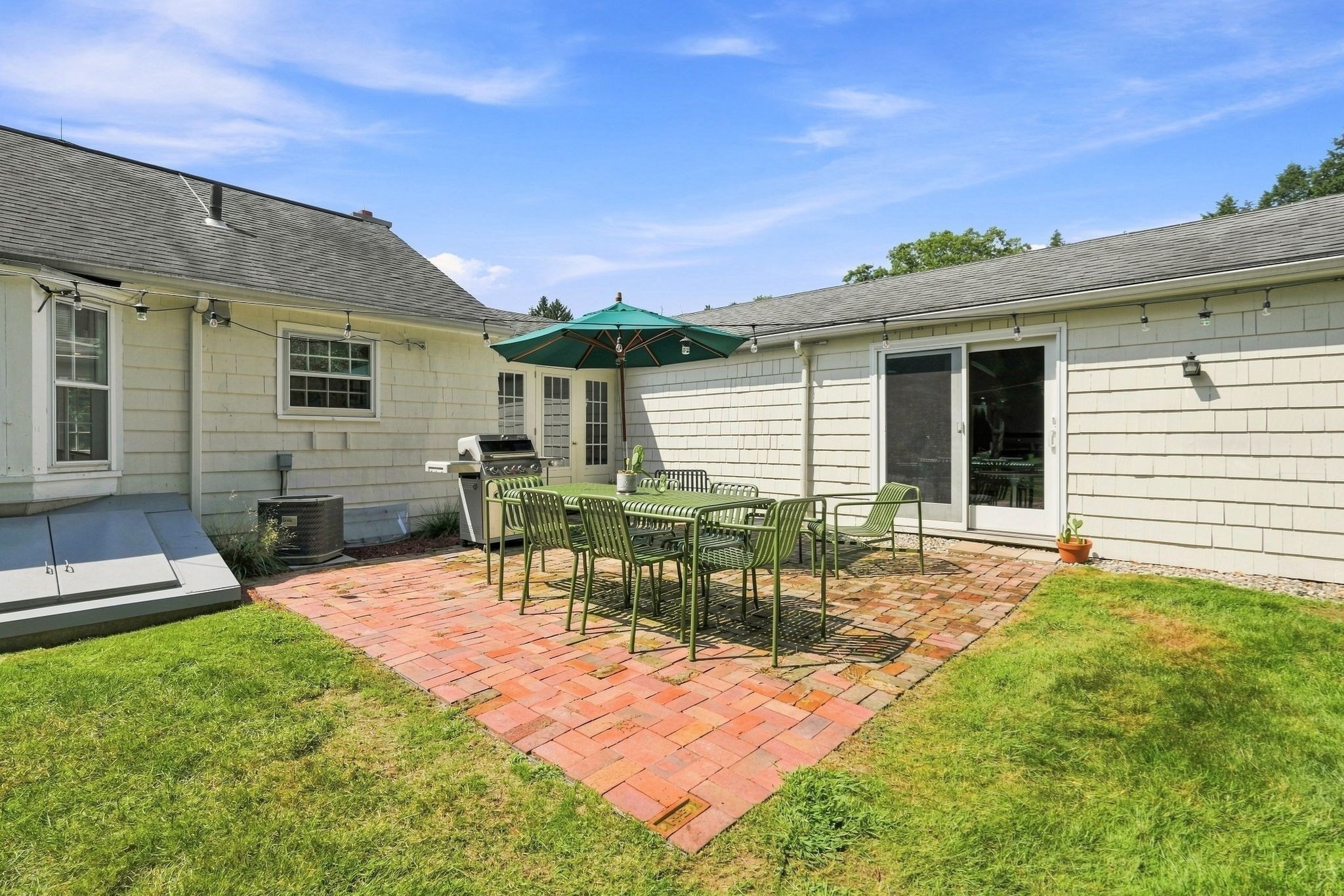 52 Blue Hills Rd