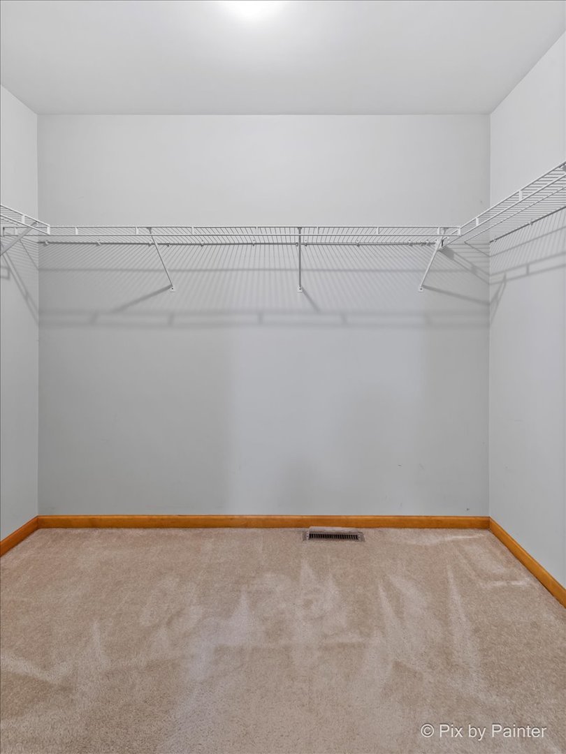 1347 Knollwood Circle