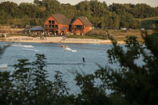 1347 Knollwood Circle