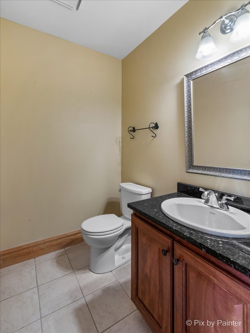 1347 Knollwood Circle