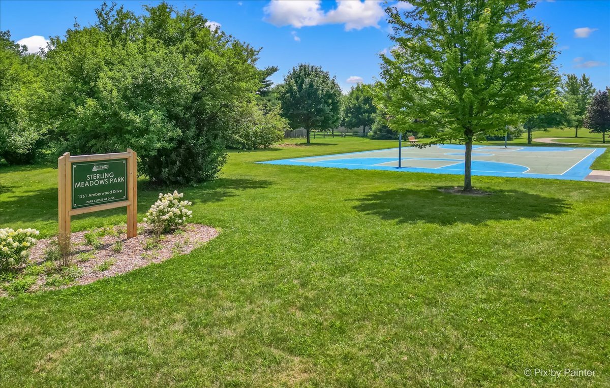 1347 Knollwood Circle