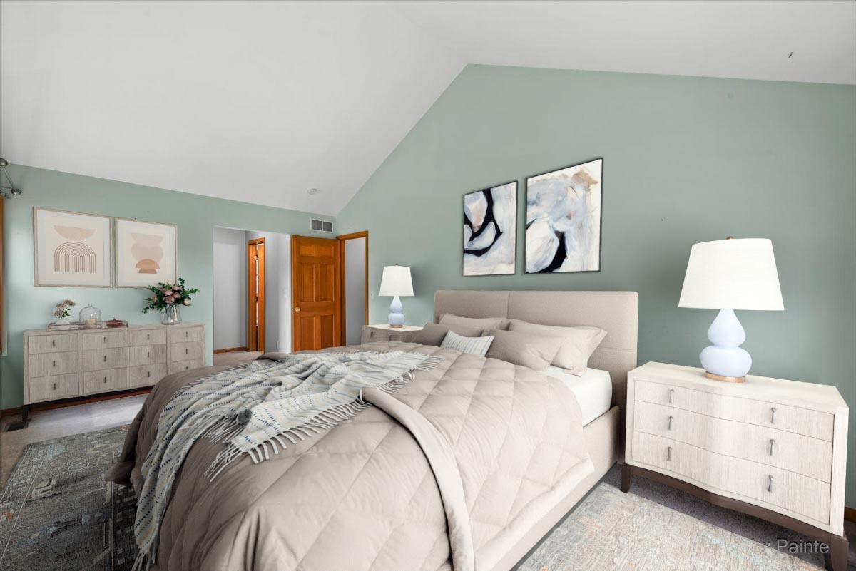 1347 Knollwood Circle