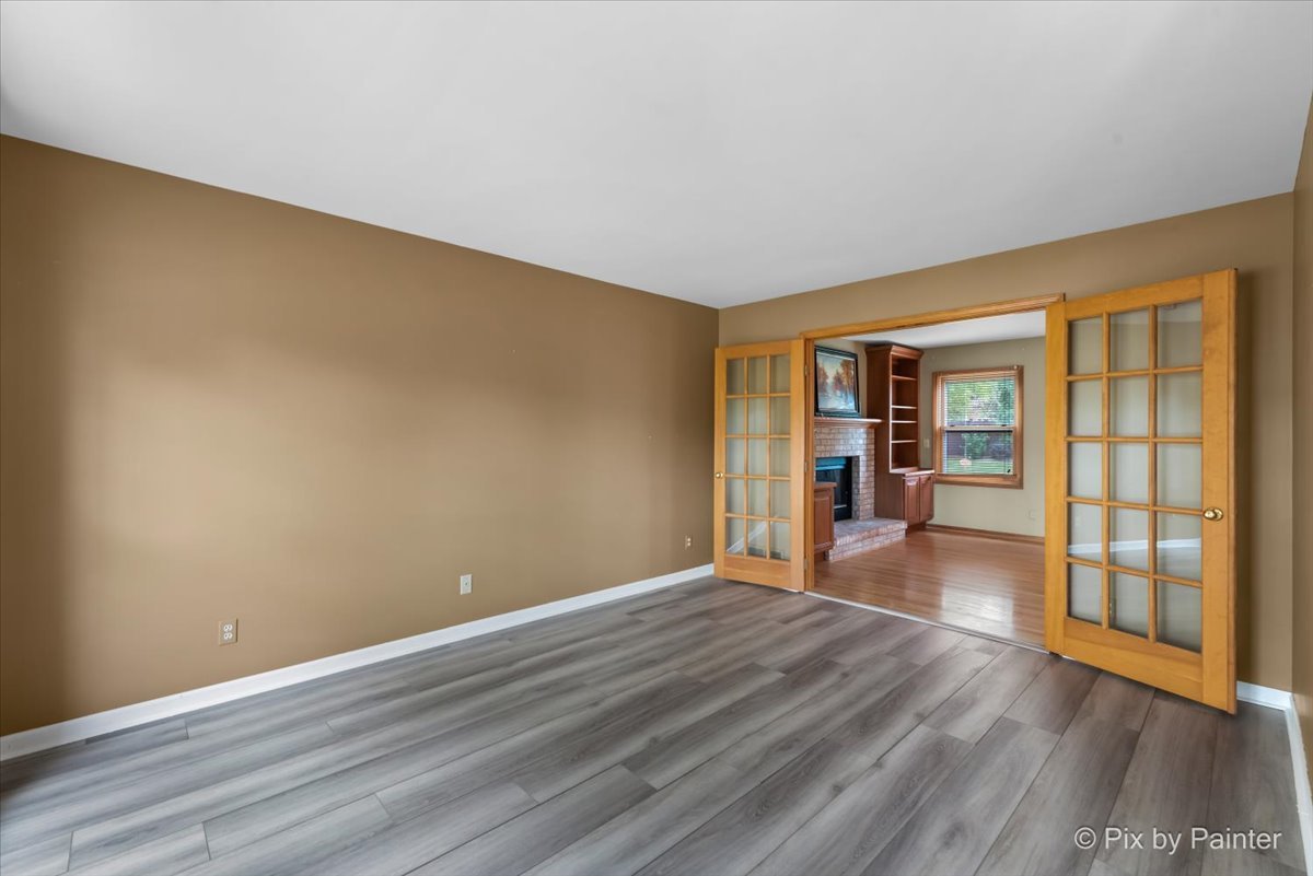 1347 Knollwood Circle