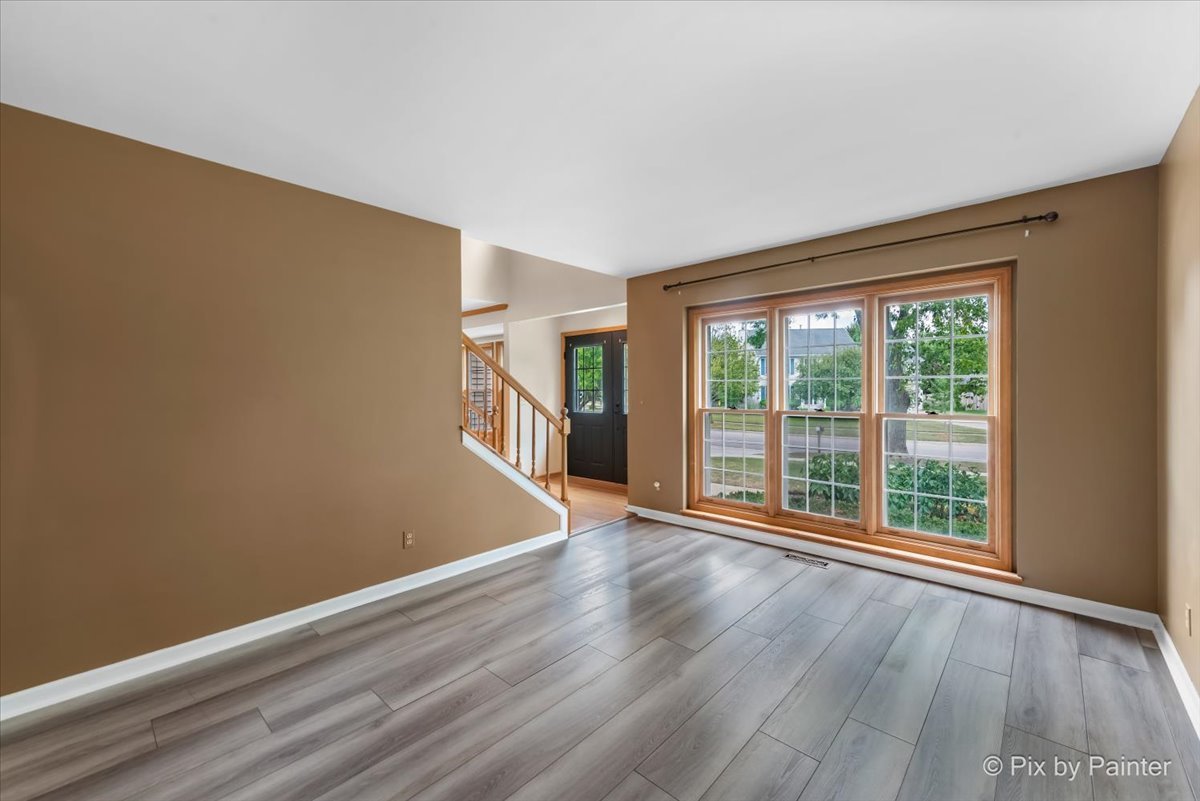 1347 Knollwood Circle