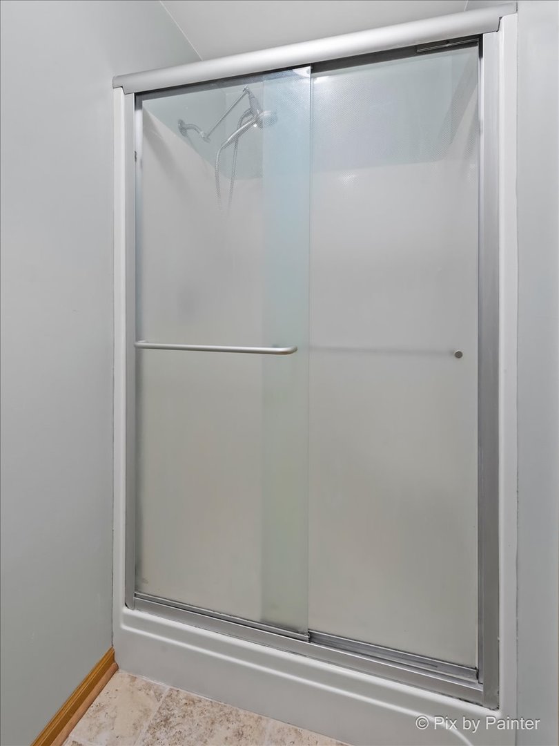 1347 Knollwood Circle