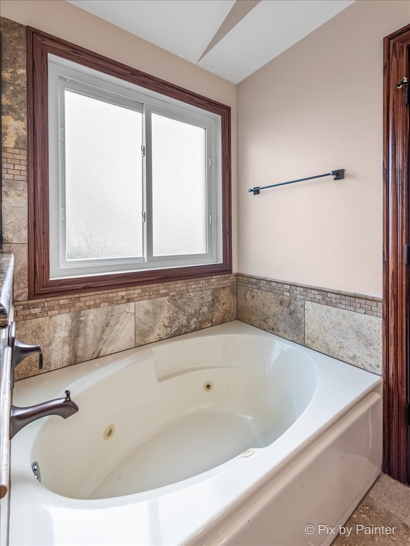 1587 Autumncrest Drive