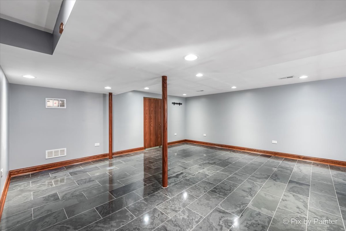 1587 Autumncrest Drive