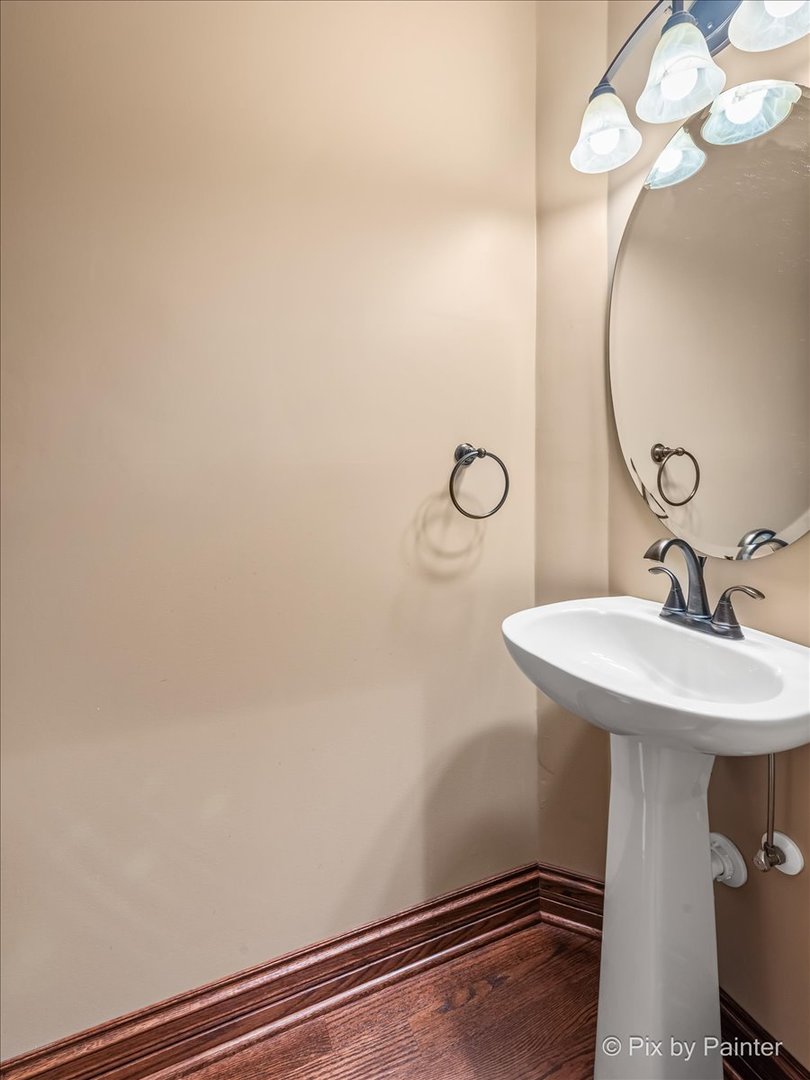 1587 Autumncrest Drive