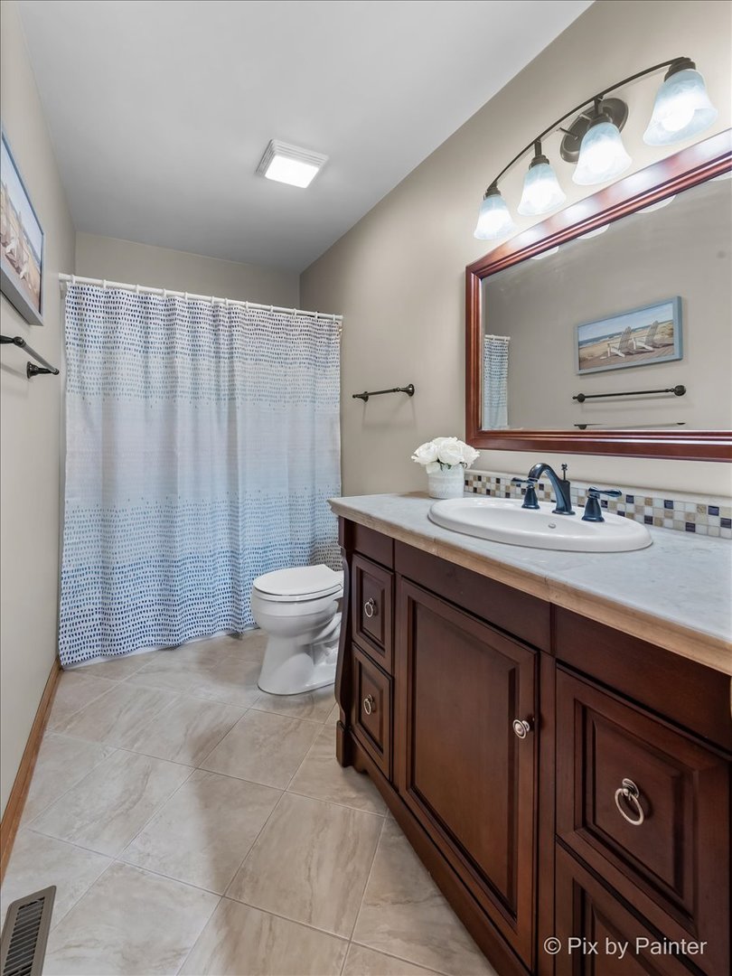 1043 Bennington Drive