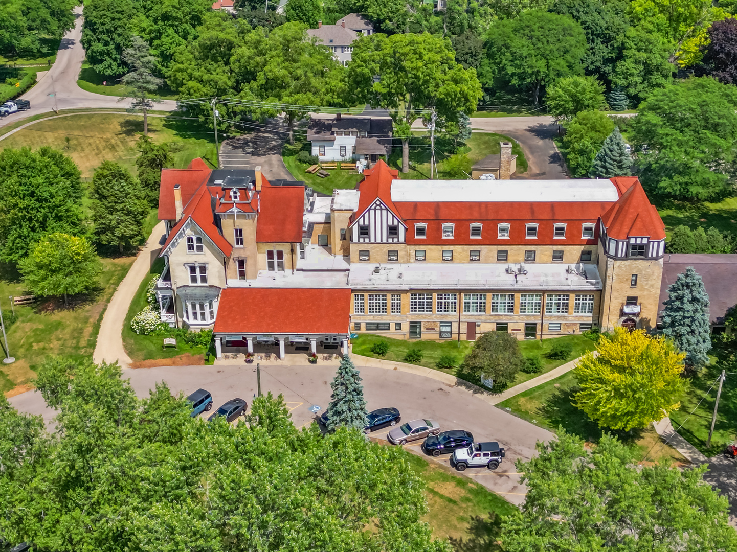 688 Regent Drive