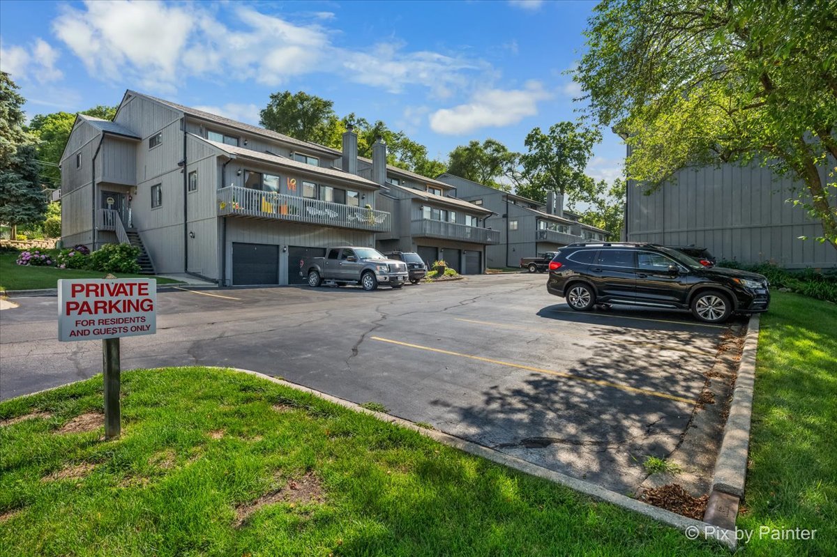 191 Howard Court Unit: 3