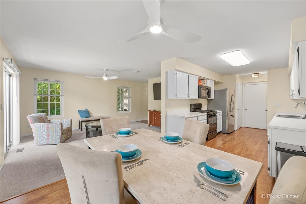 453 Village Creek Drive Unit: 453